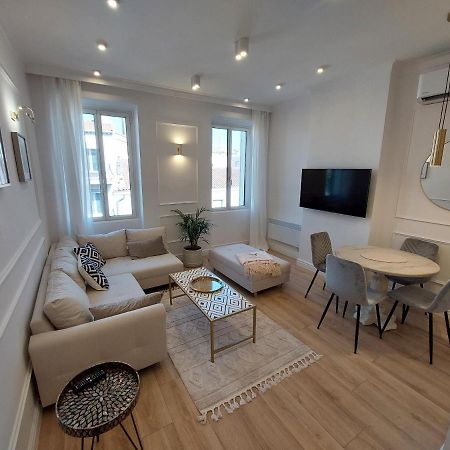 Saint Raphael'S Apartment, Classe 3 Etoiles المظهر الخارجي الصورة