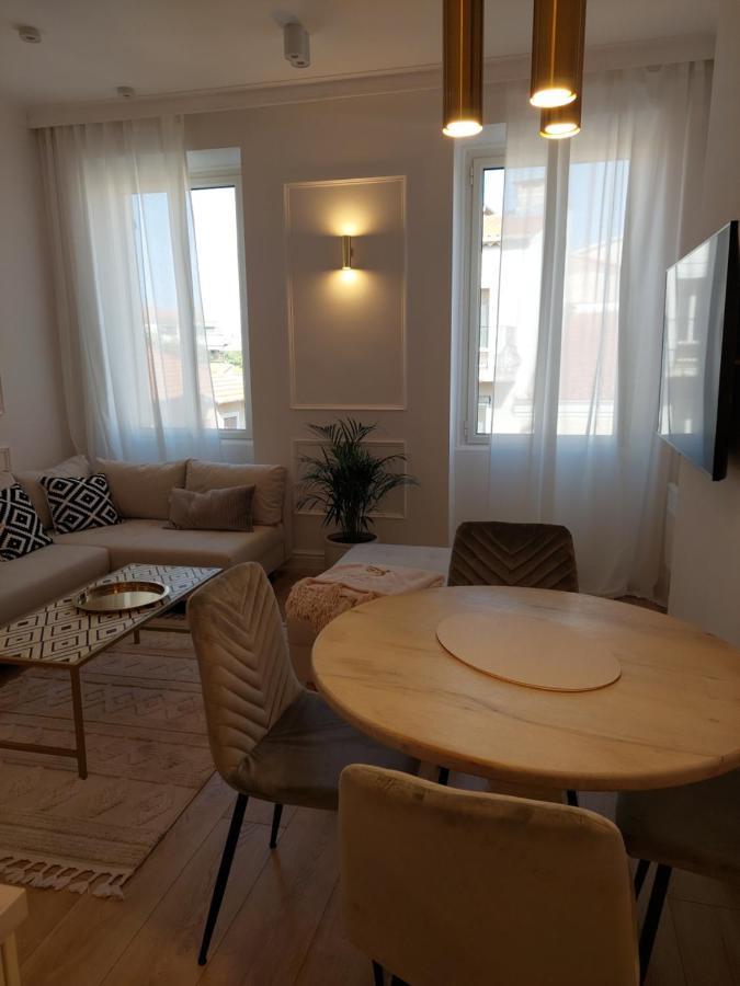 Saint Raphael'S Apartment, Classe 3 Etoiles المظهر الخارجي الصورة