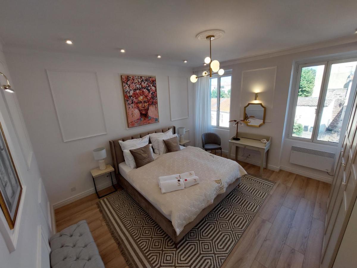 Saint Raphael'S Apartment, Classe 3 Etoiles المظهر الخارجي الصورة
